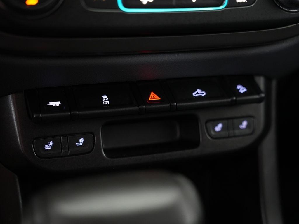 Chevrolet Colorado 4WD Crew Cab 140.5" Z71 2015