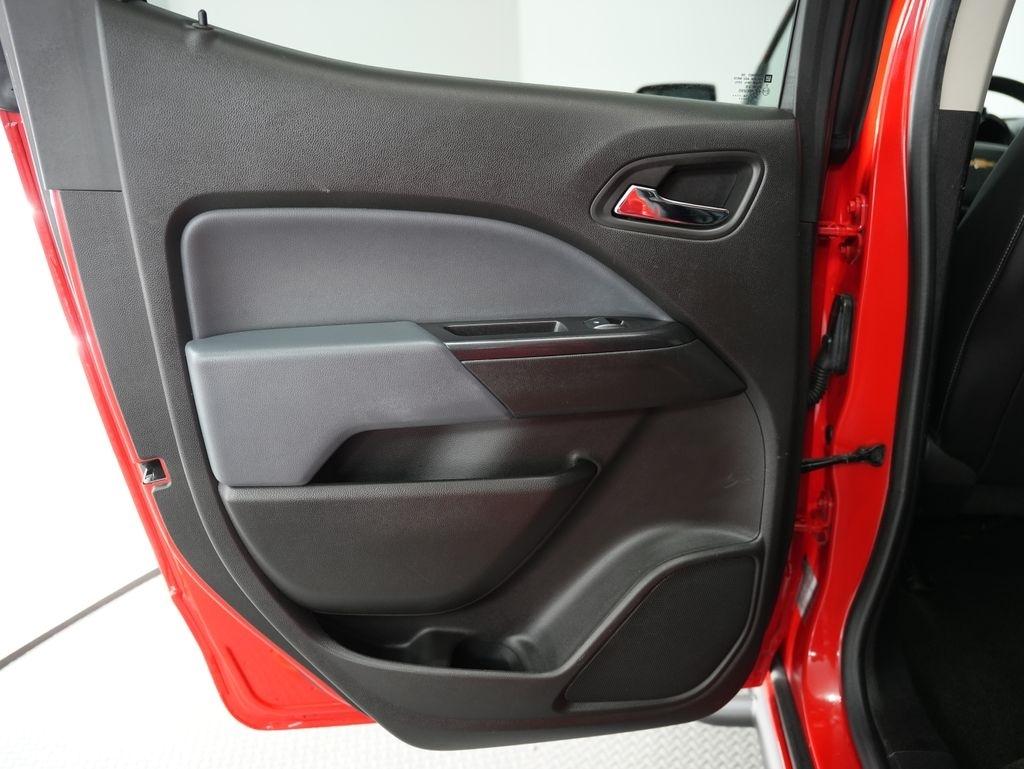 Chevrolet Colorado 4WD Crew Cab 140.5" Z71 2015