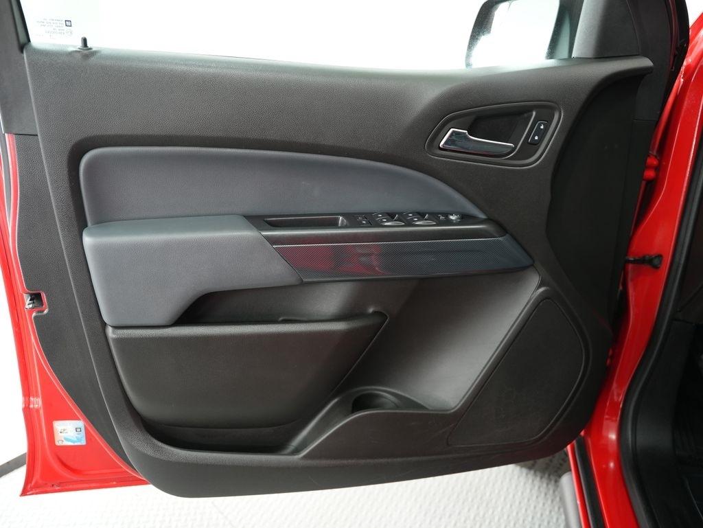 Chevrolet Colorado 4WD Crew Cab 140.5" Z71 2015