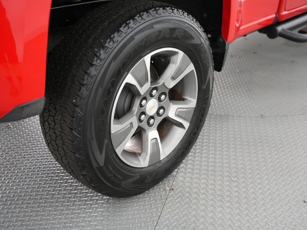 Chevrolet Colorado 4WD Crew Cab 140.5" Z71 2015