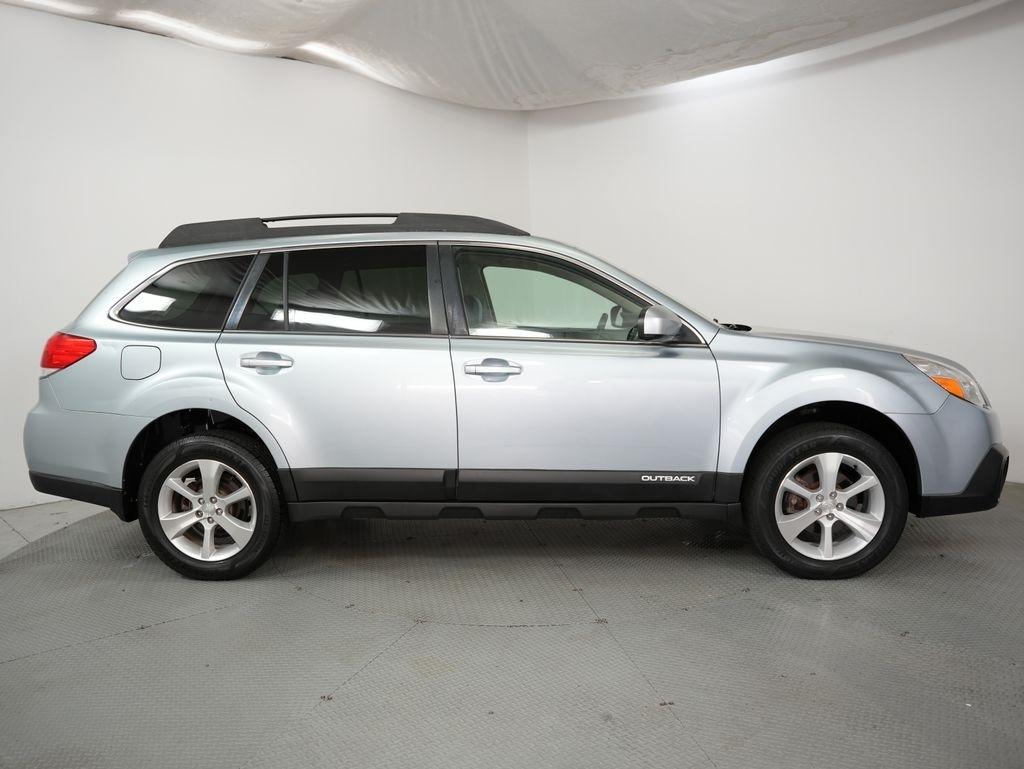 Subaru Outback 4dr Wgn H4 Auto 2.5i Limited 2013