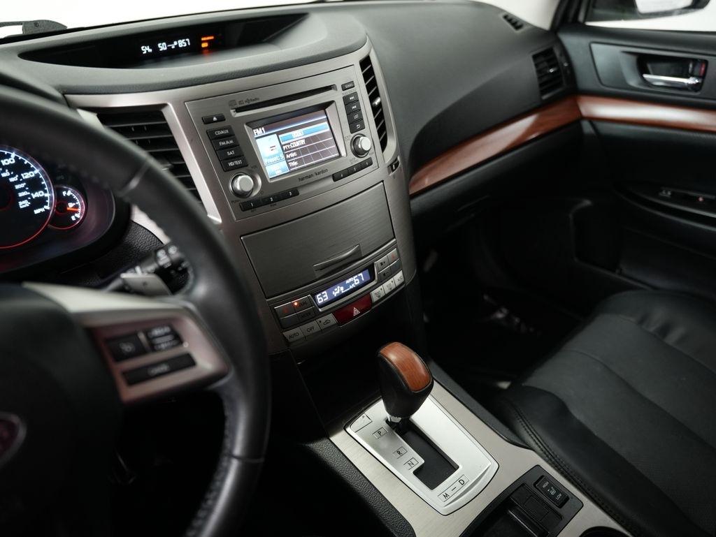 Subaru Outback 4dr Wgn H4 Auto 2.5i Limited 2013