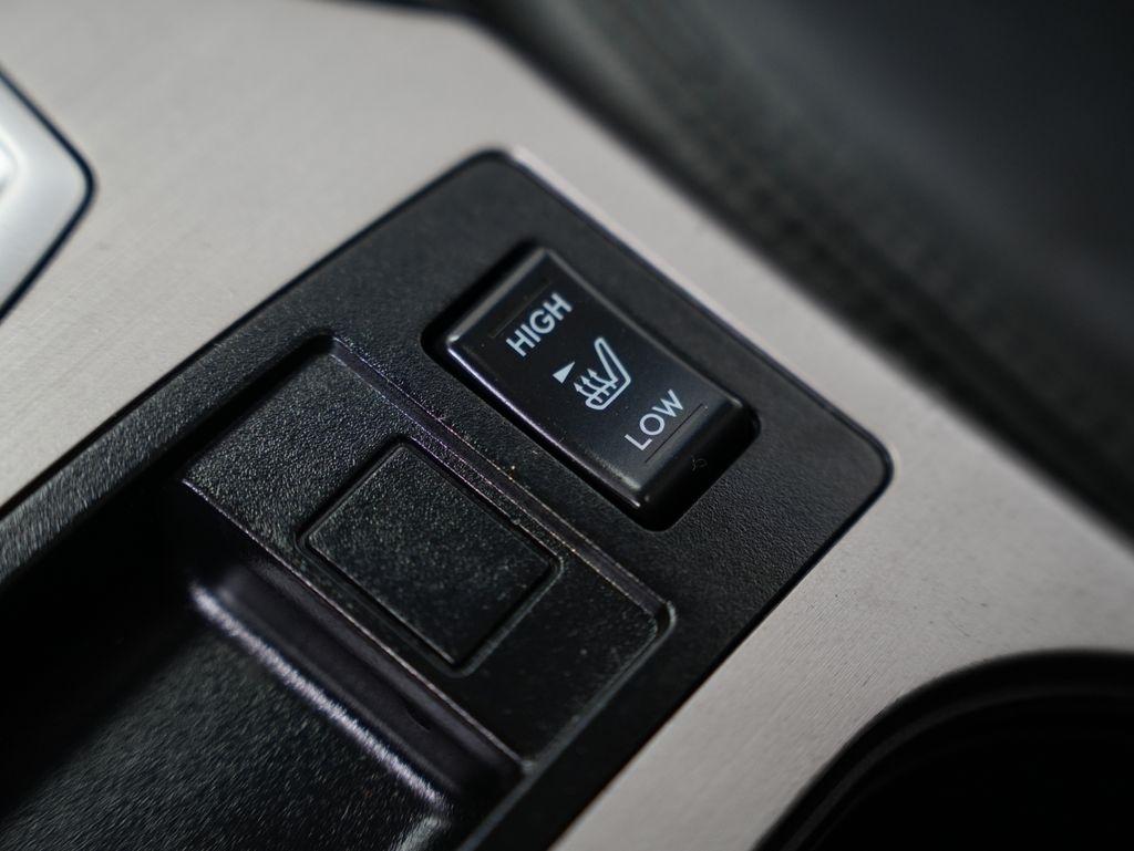 Subaru Outback 4dr Wgn H4 Auto 2.5i Limited 2013