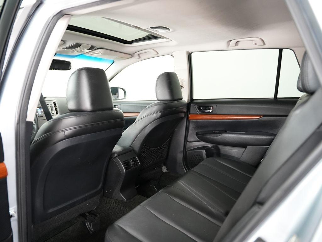 Subaru Outback 4dr Wgn H4 Auto 2.5i Limited 2013