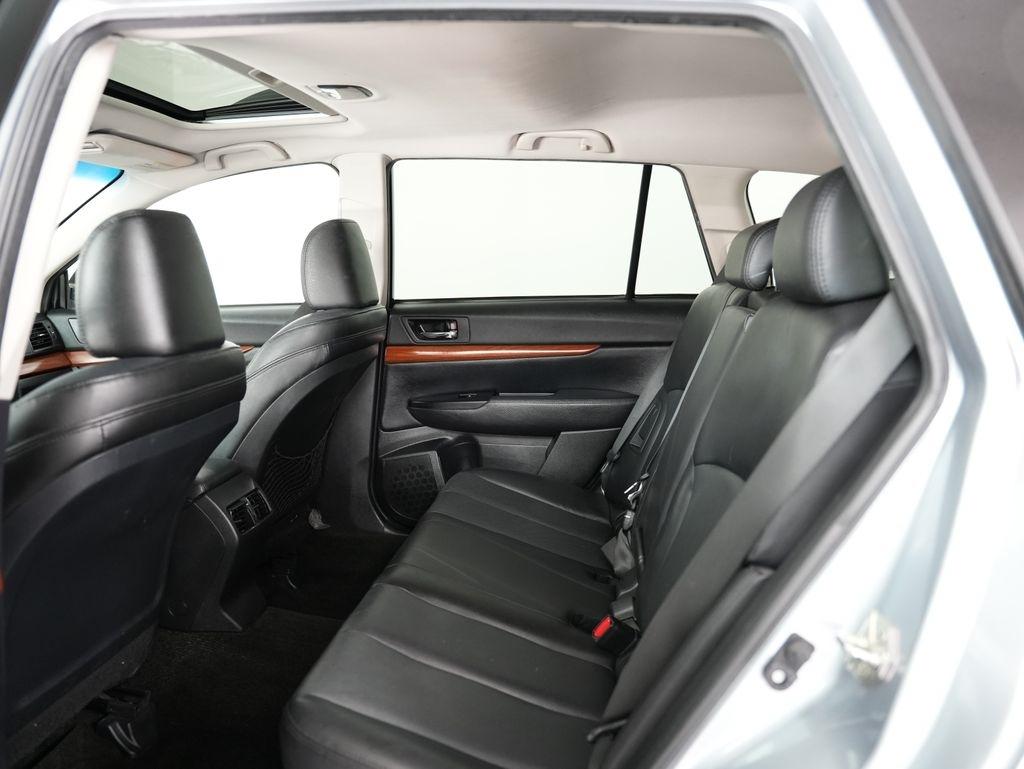 Subaru Outback 4dr Wgn H4 Auto 2.5i Limited 2013