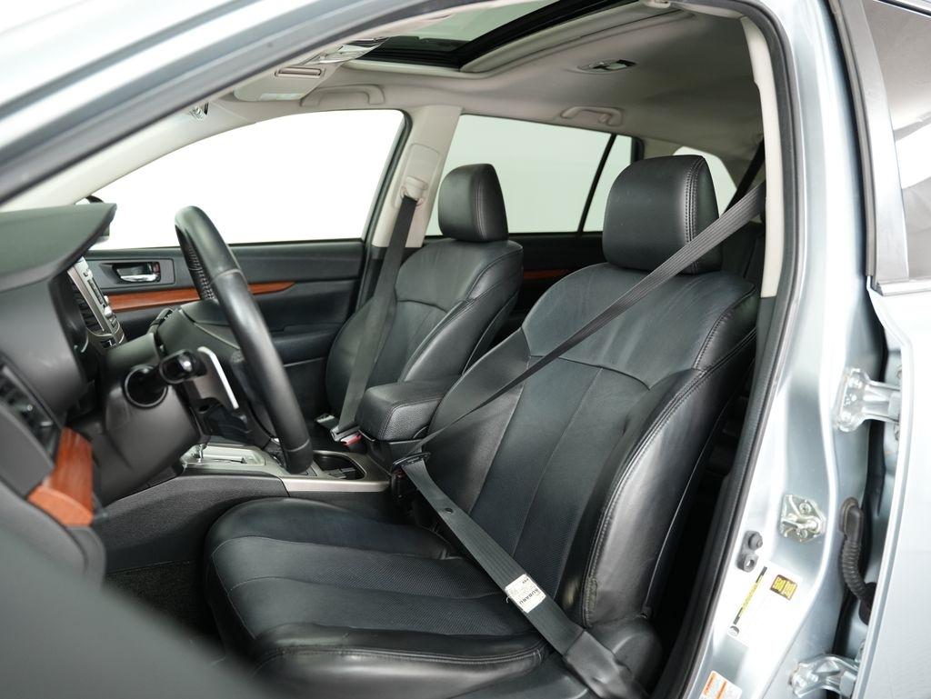 Subaru Outback 4dr Wgn H4 Auto 2.5i Limited 2013