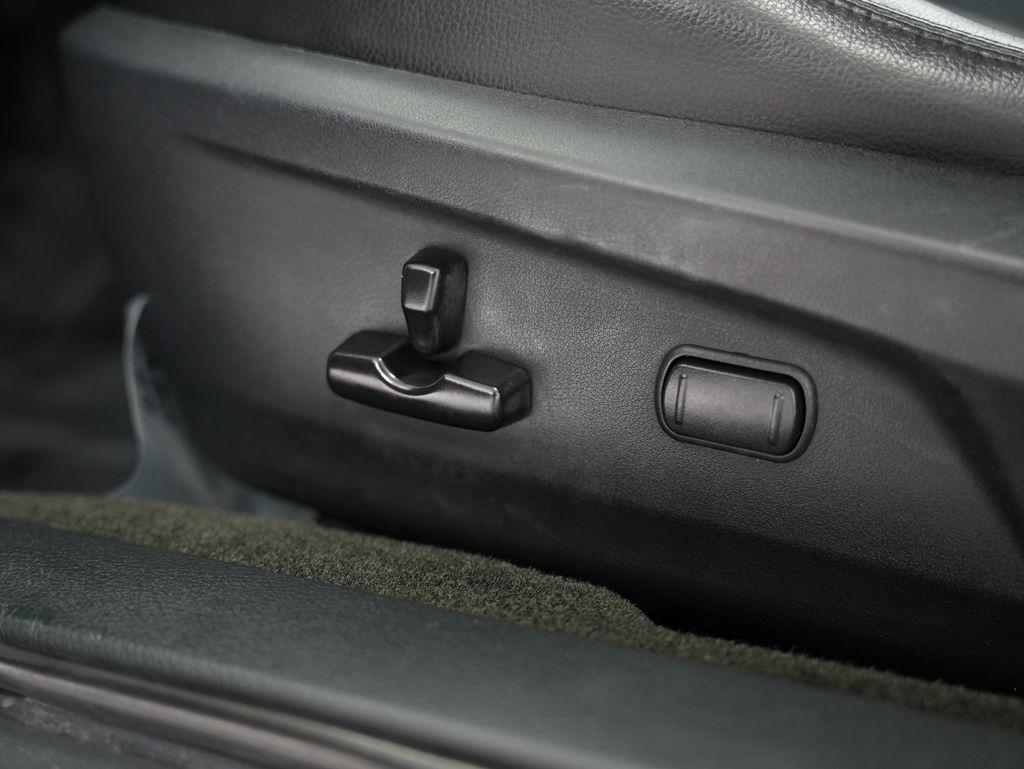 Subaru Outback 4dr Wgn H4 Auto 2.5i Limited 2013