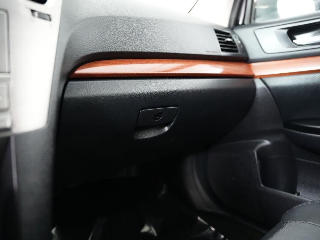 Subaru Outback 4dr Wgn H4 Auto 2.5i Limited 2013