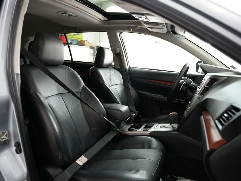 Subaru Outback 4dr Wgn H4 Auto 2.5i Limited 2013