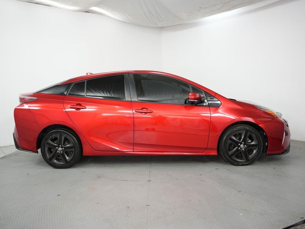 Toyota Prius Three Touring (Natl) 2017
