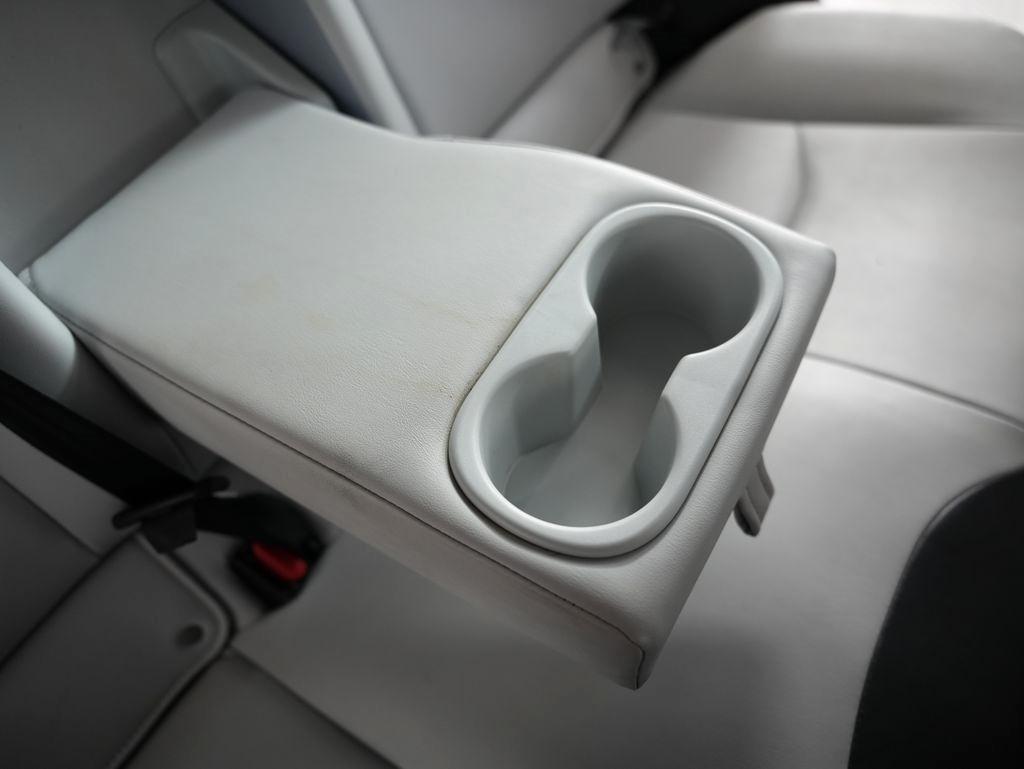 Toyota Prius Three Touring (Natl) 2017