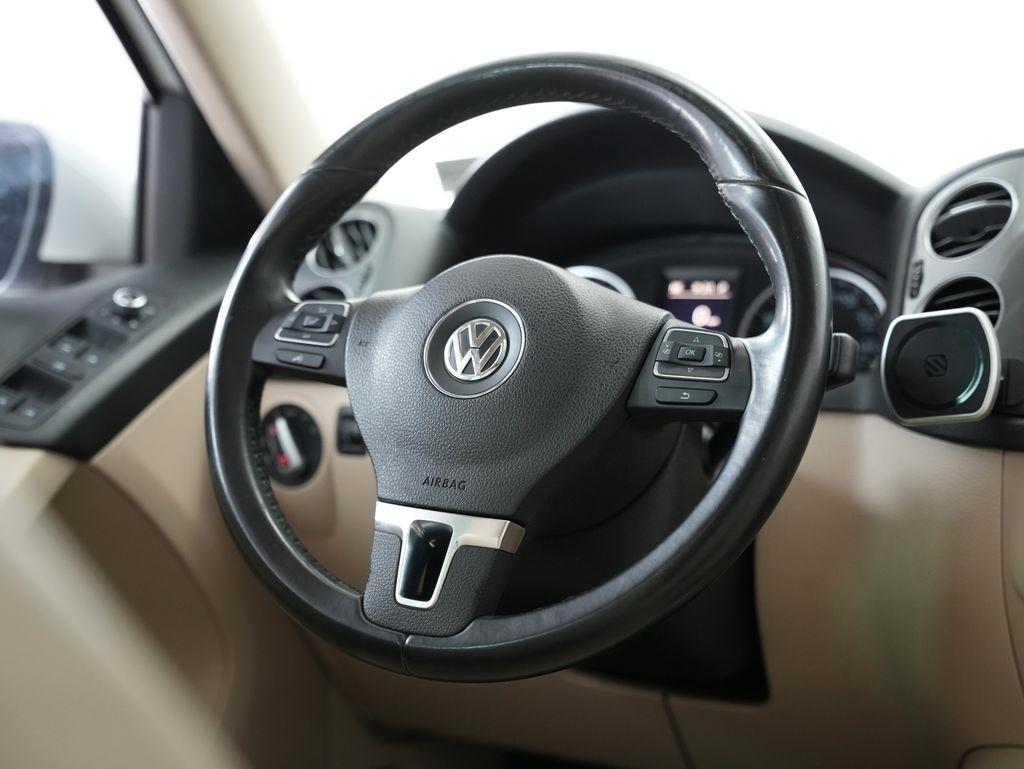 Volkswagen Tiguan 2WD 4dr Auto R-Line 2015