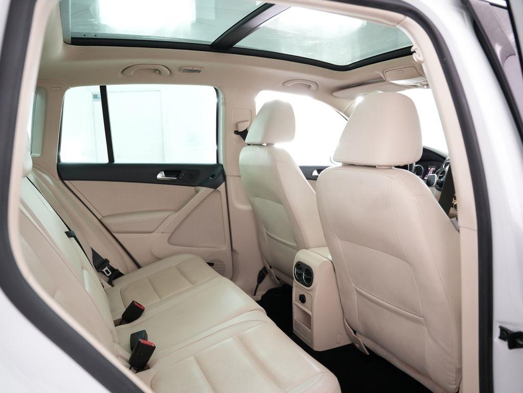 Volkswagen Tiguan 2WD 4dr Auto R-Line 2015