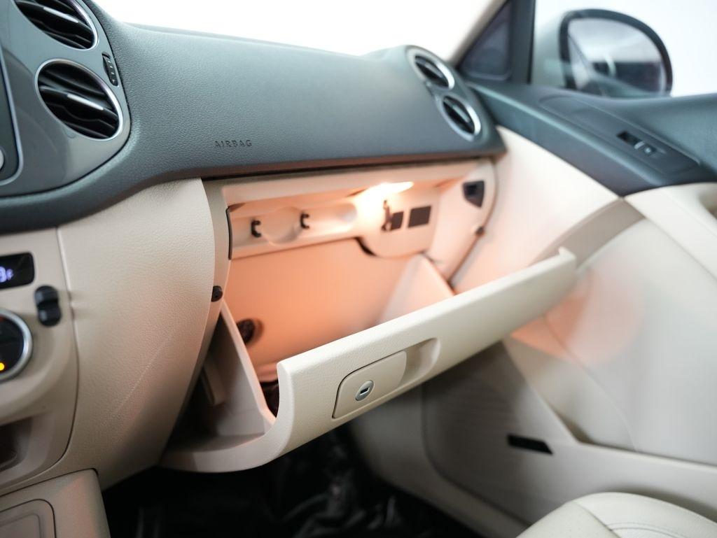 Volkswagen Tiguan 2WD 4dr Auto R-Line 2015