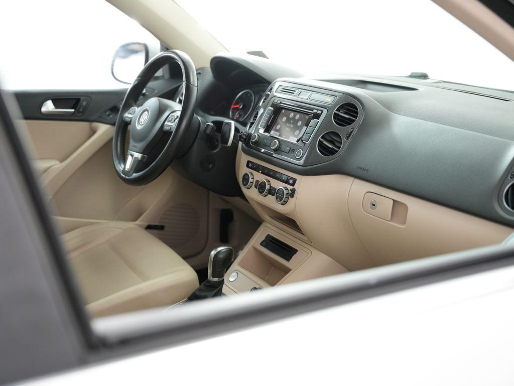 Volkswagen Tiguan 2WD 4dr Auto R-Line 2015