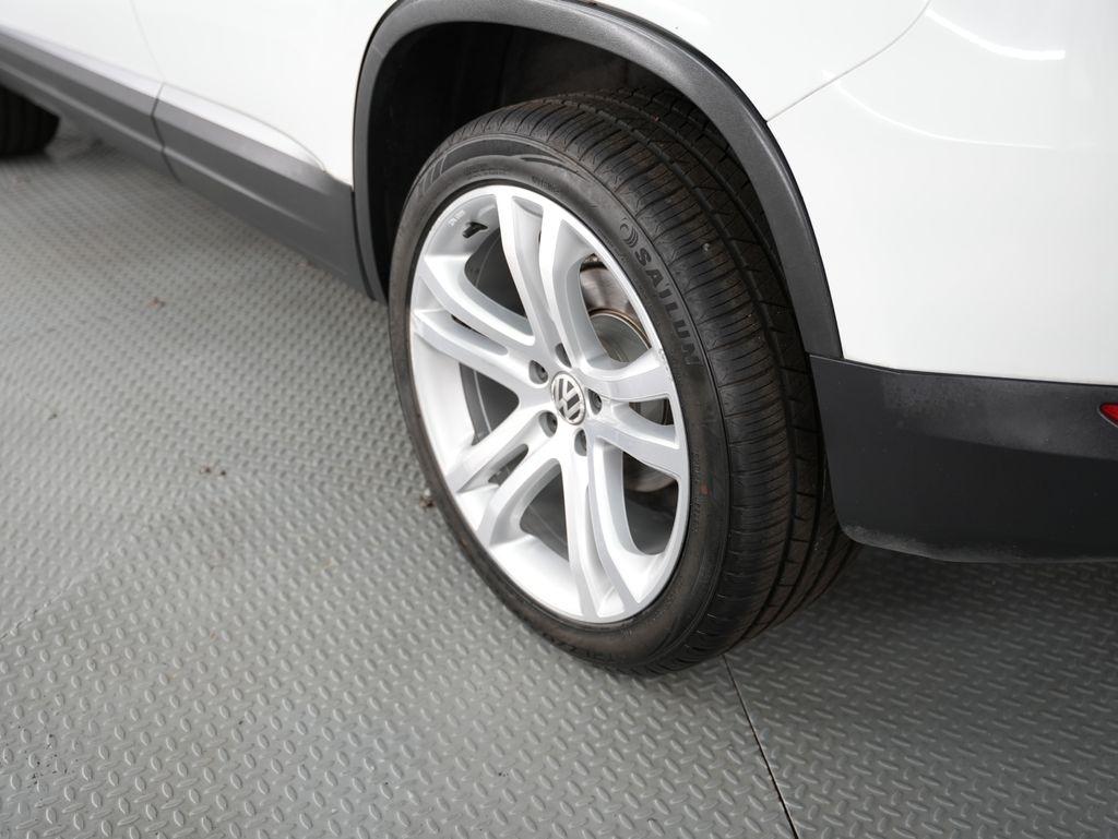 Volkswagen Tiguan 2WD 4dr Auto R-Line 2015