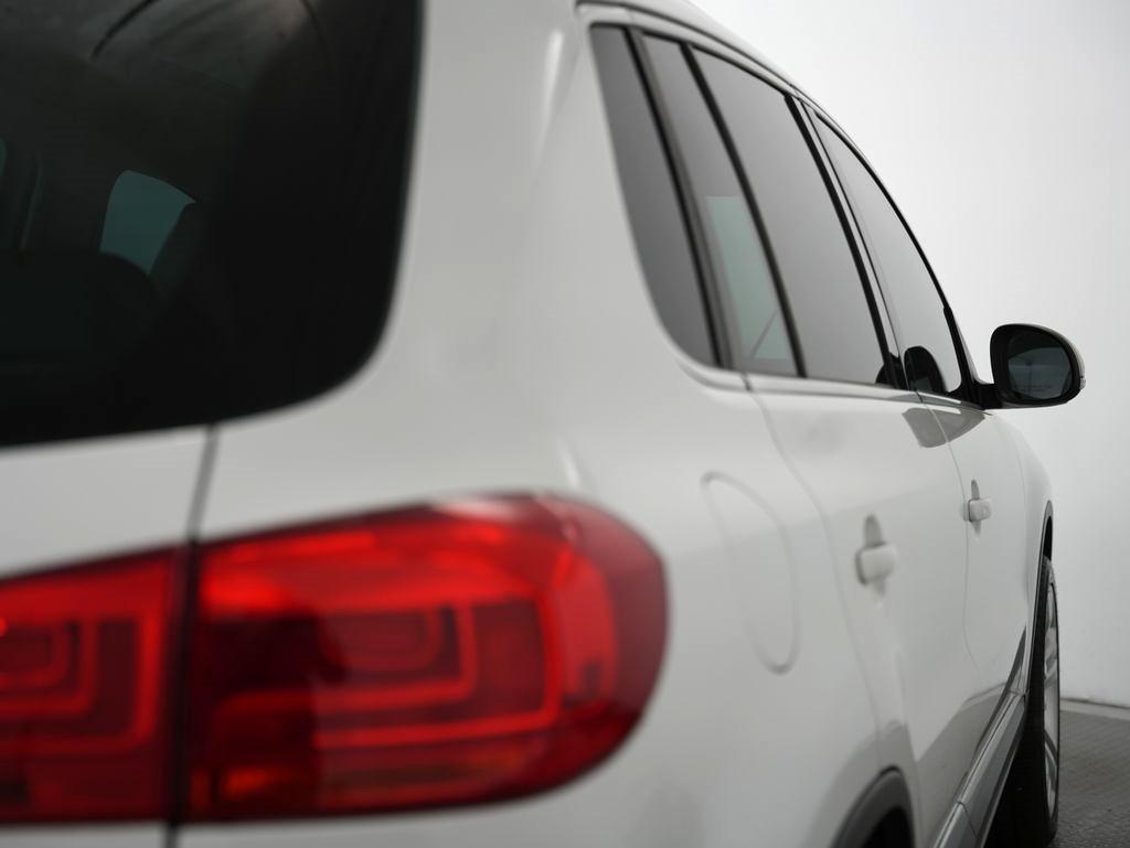 Volkswagen Tiguan 2WD 4dr Auto R-Line 2015