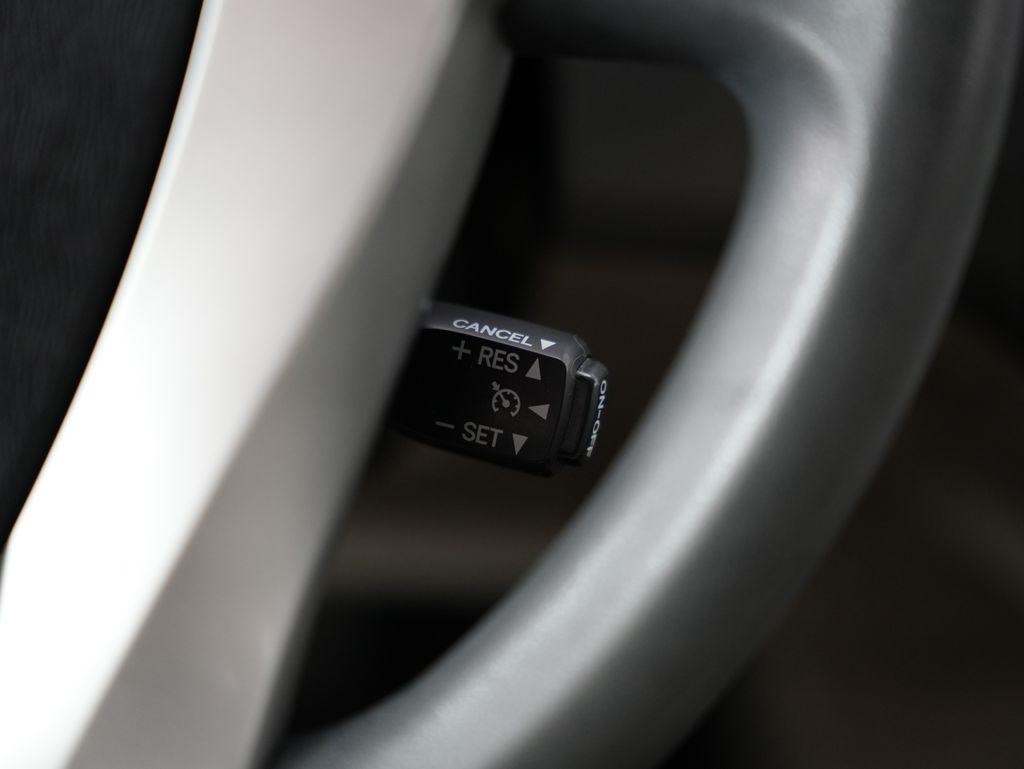 Toyota Prius 5dr HB Persona (Natl) 2013