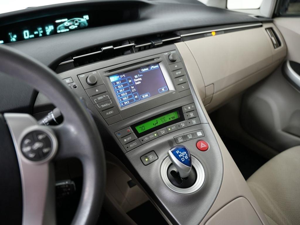 Toyota Prius 5dr HB Persona (Natl) 2013