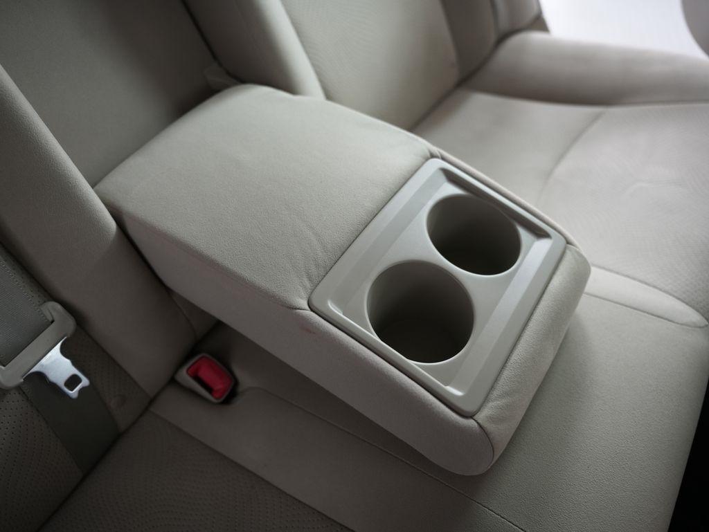 Toyota Prius 5dr HB Persona (Natl) 2013