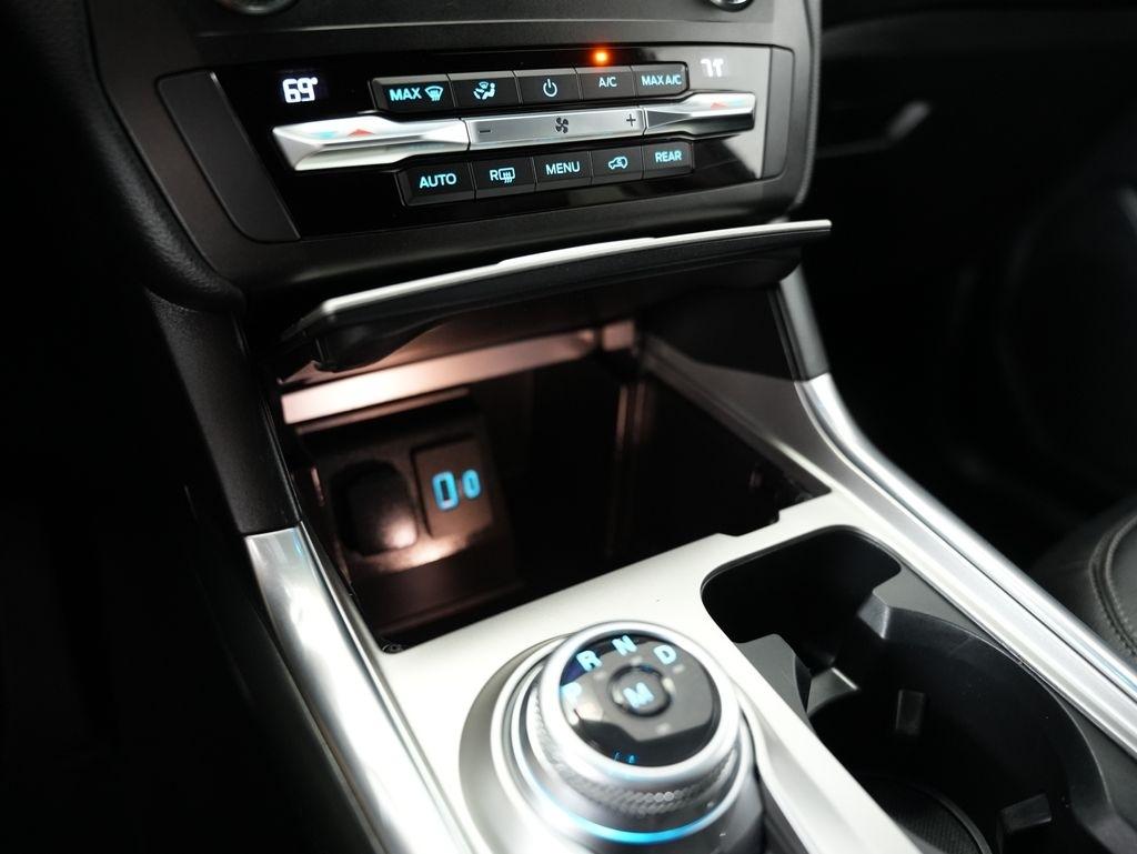 Ford Explorer XLT 4WD 2020