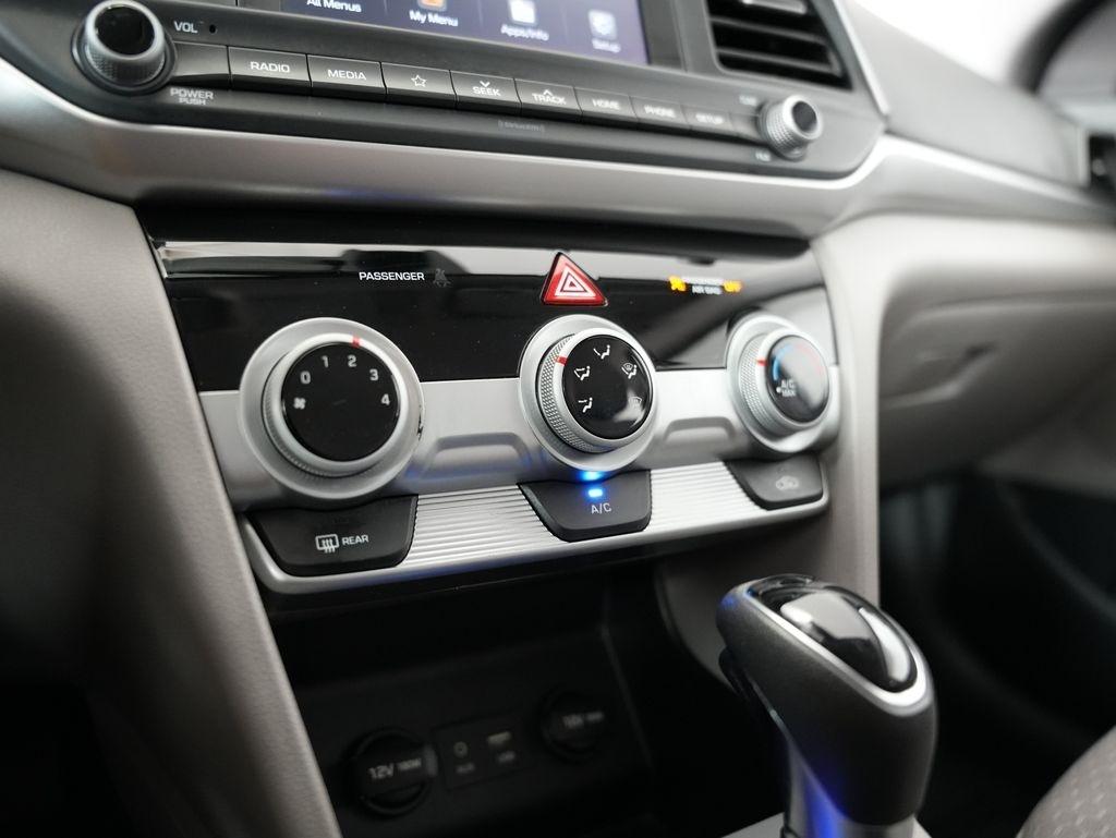 Hyundai Elantra SEL Auto 2019