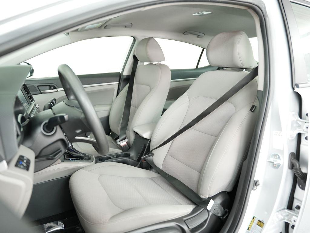 Hyundai Elantra SEL Auto 2019