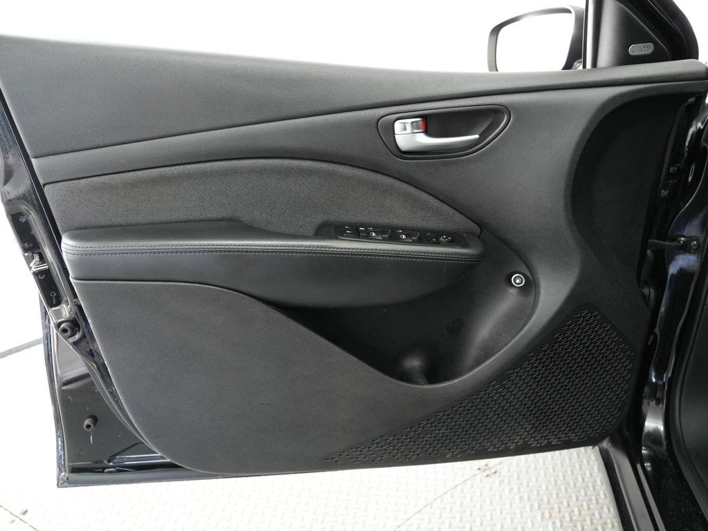 Dodge Dart 4dr Sdn SXT 2013