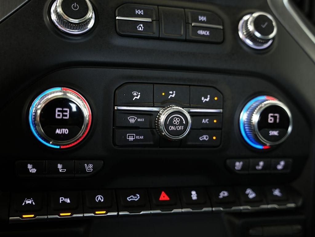 GMC Sierra 1500 4WD Crew Cab 147" Denali 2020