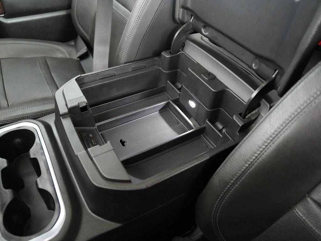 GMC Sierra 1500 4WD Crew Cab 147" Denali 2020