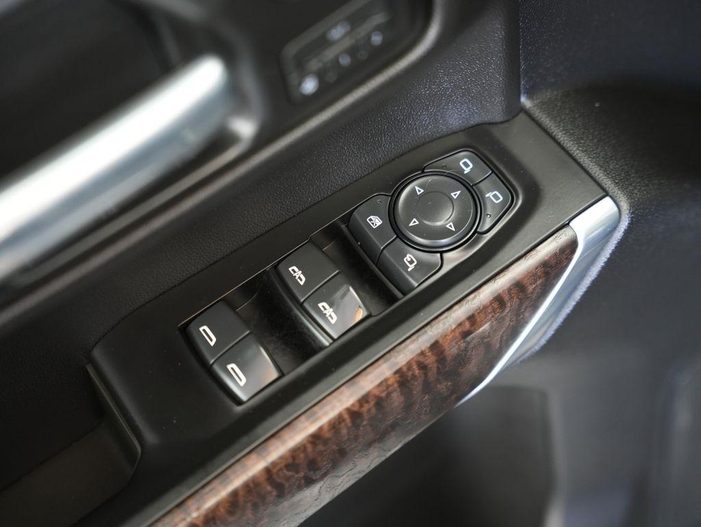 GMC Sierra 1500 4WD Crew Cab 147" Denali 2020