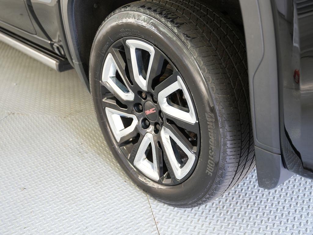 GMC Sierra 1500 4WD Crew Cab 147" Denali 2020