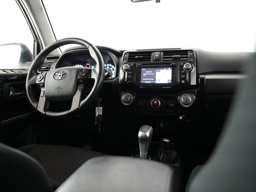 Toyota 4Runner TRD Off Road Premium 4WD (Natl) 2017