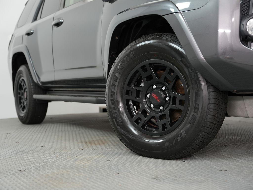 Toyota 4Runner TRD Off Road Premium 4WD (Natl) 2017