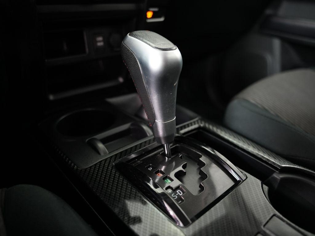 Toyota 4Runner TRD Off Road Premium 4WD (Natl) 2017