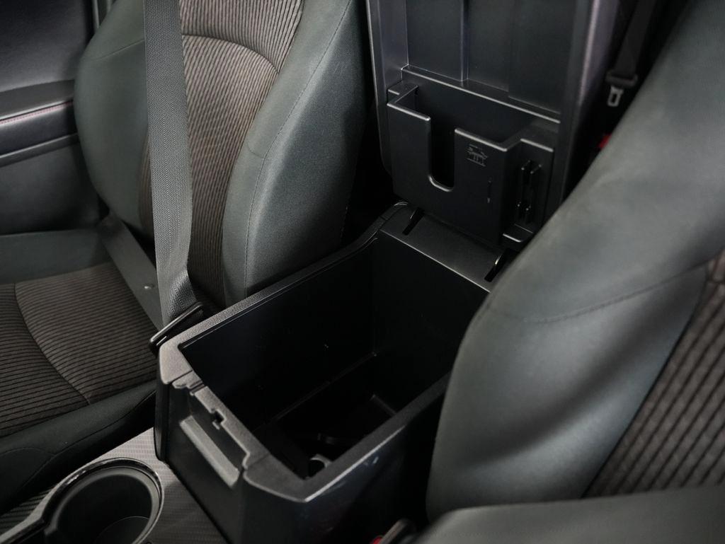 Toyota 4Runner TRD Off Road Premium 4WD (Natl) 2017