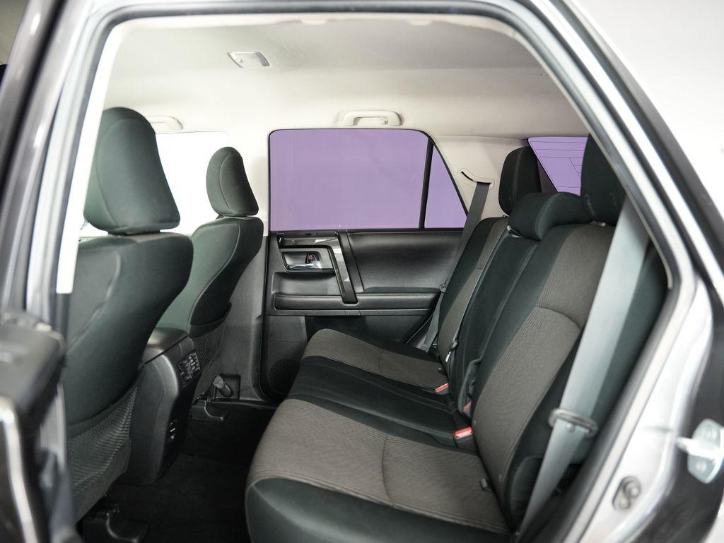 Toyota 4Runner TRD Off Road Premium 4WD (Natl) 2017