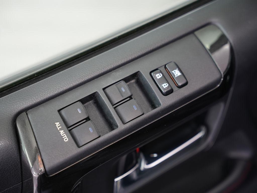 Toyota 4Runner TRD Off Road Premium 4WD (Natl) 2017