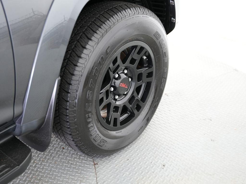 Toyota 4Runner TRD Off Road Premium 4WD (Natl) 2017