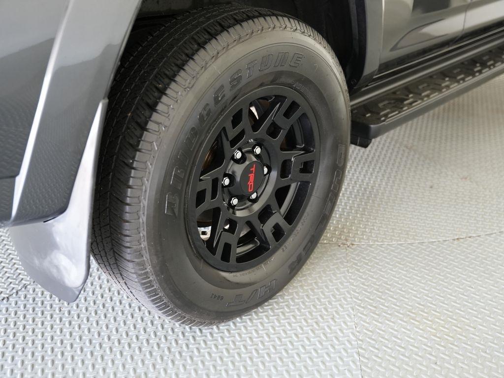 Toyota 4Runner TRD Off Road Premium 4WD (Natl) 2017