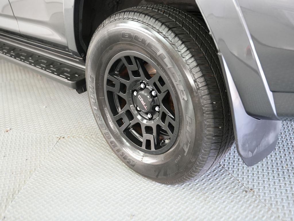 Toyota 4Runner TRD Off Road Premium 4WD (Natl) 2017