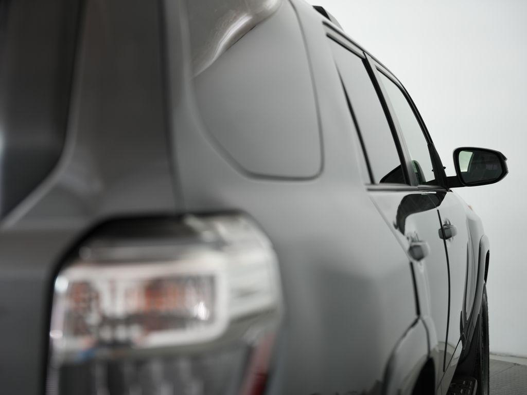 Toyota 4Runner TRD Off Road Premium 4WD (Natl) 2017