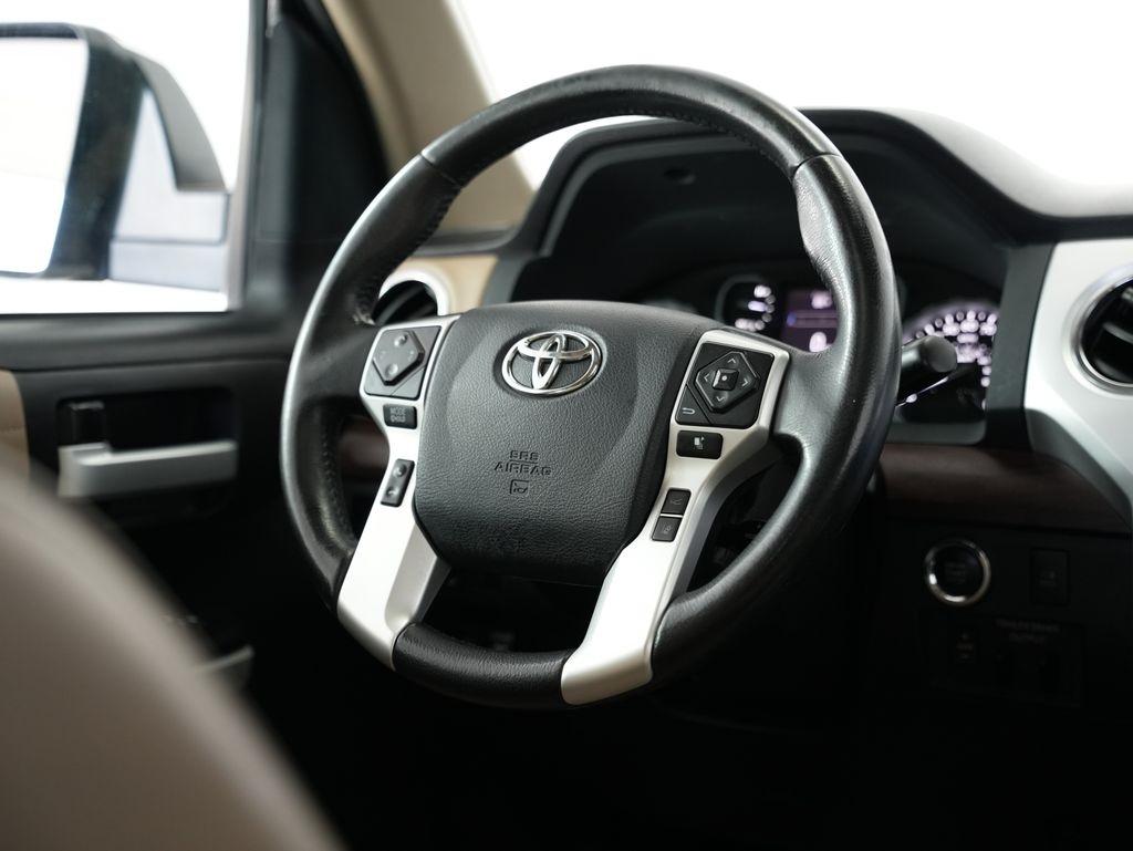 Toyota Tundra 4WD Limited CrewMax 5.5' Bed 5.7L (Natl) 2020