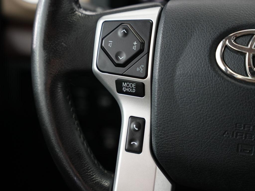 Toyota Tundra 4WD Limited CrewMax 5.5' Bed 5.7L (Natl) 2020