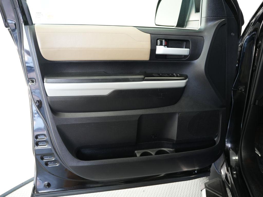 Toyota Tundra 4WD Limited CrewMax 5.5' Bed 5.7L (Natl) 2020