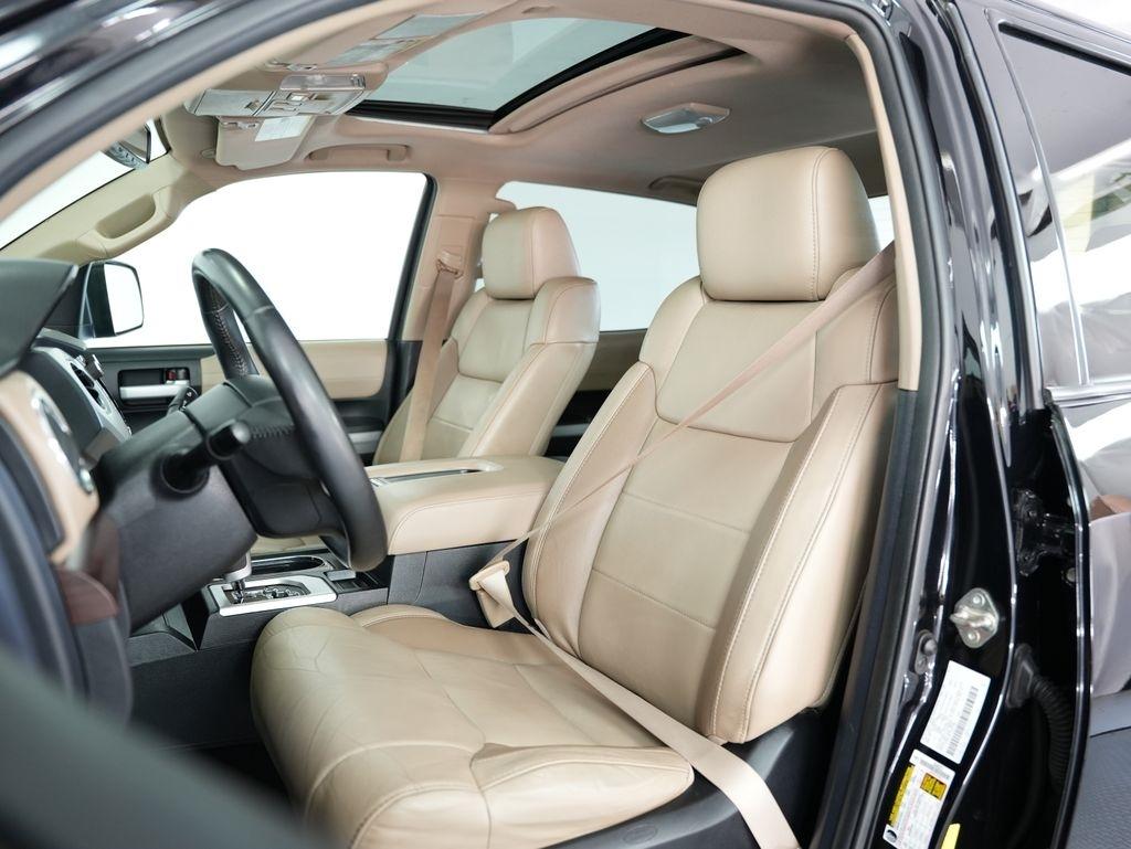 Toyota Tundra 4WD Limited CrewMax 5.5' Bed 5.7L (Natl) 2020