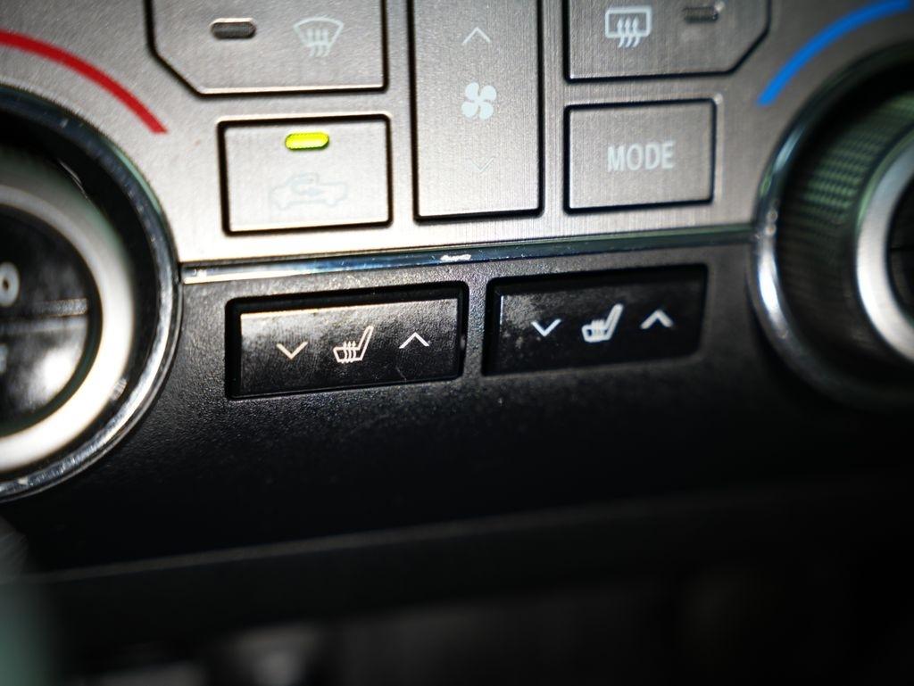 Toyota Tundra 4WD Limited CrewMax 5.5' Bed 5.7L (Natl) 2020