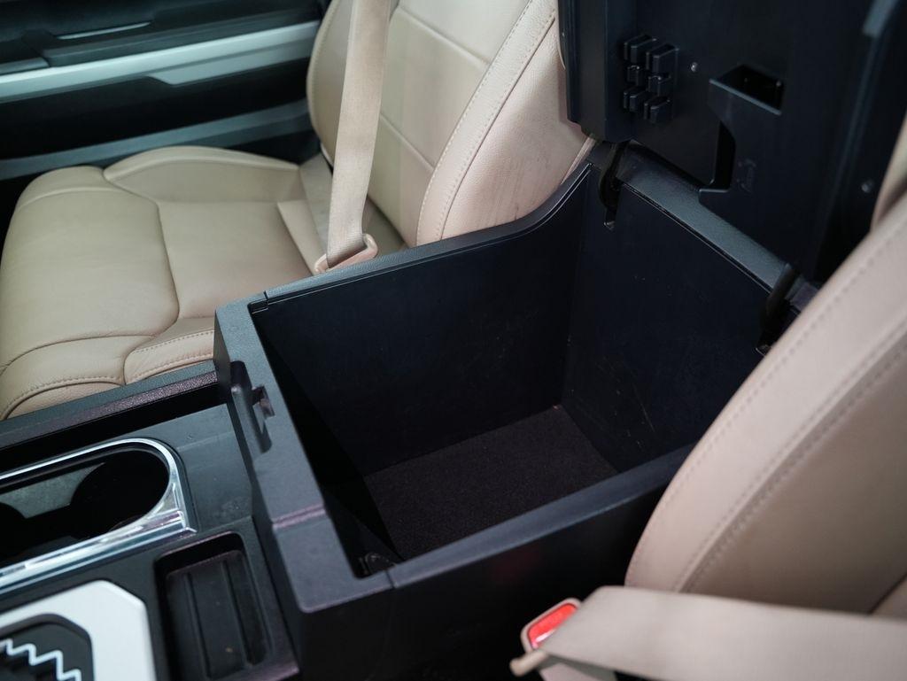 Toyota Tundra 4WD Limited CrewMax 5.5' Bed 5.7L (Natl) 2020