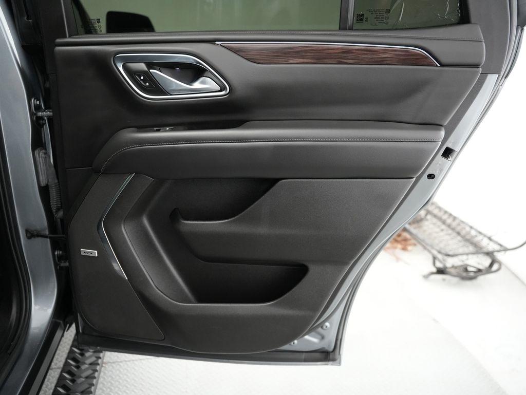 Chevrolet Tahoe 4WD 4dr Z71 2022