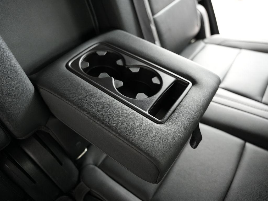 Chevrolet Tahoe 4WD 4dr Z71 2022